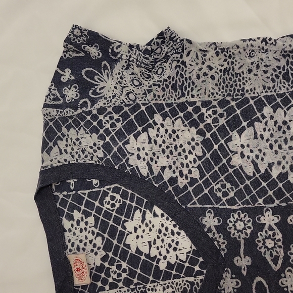 Curious Gypsy Short Sleeve T-Shirt Sheer Boho Hippie Grey White Women'sM - Picture 6 of 13